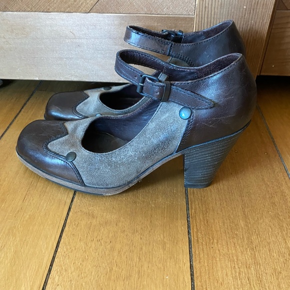 MOMA  Mary Janes Size 36  Tan/Brown Leather - Picture 2 of 7